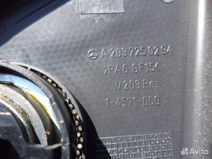 Пищалка правая Mercedes-Benz C180 W203 271.946