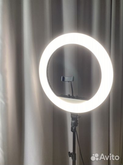 Кольцевая лампа