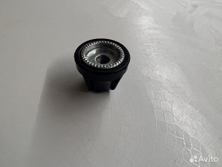 Гайка эксцентрика и пружина