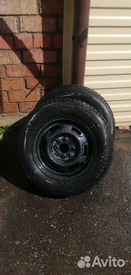 Продам 2 колеса r13, зима