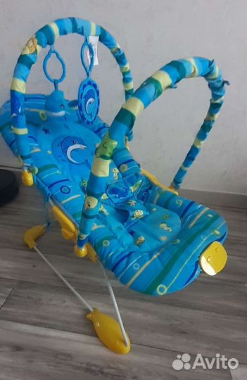 Шезлонг детский