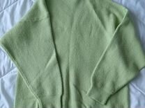 Удлинённый женский свитер