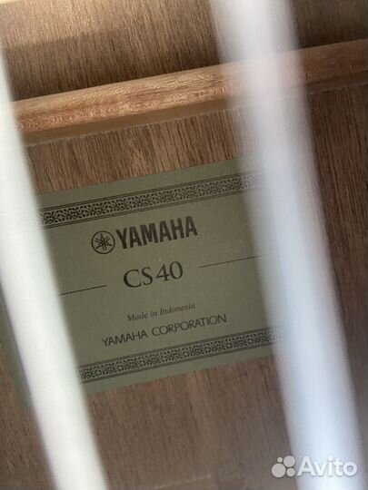 Гитара yamaha CS40