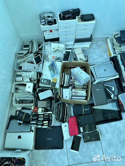 Арт 13 лот iPhone