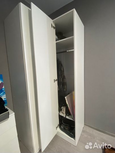 Шкаф угловой