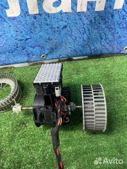 Моторчик печки Bmw 5 E60 N52B25 2006