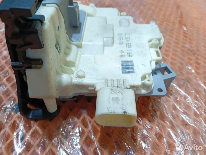 Замок Audi A6 C6 4F AUK 2006