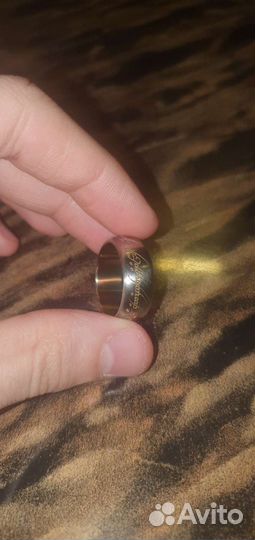 Титановое кольцо