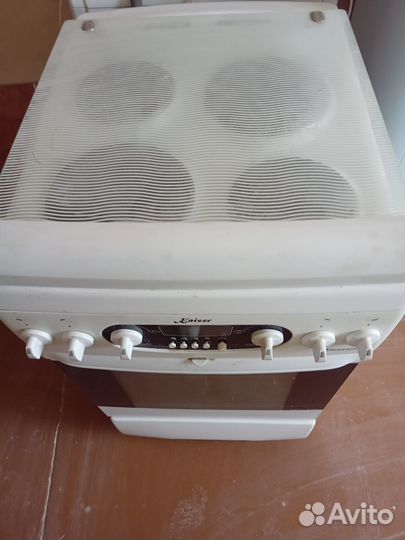 Продам эл.печь 4 конфорки kaiser