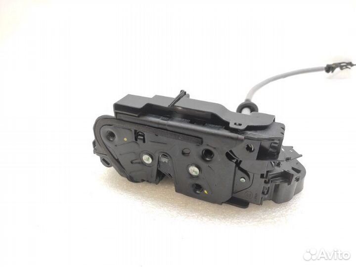 Замок двери задний правый Volkswagen Tiguan 2 1.6D