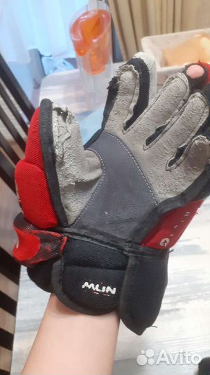 Краги хоккейные