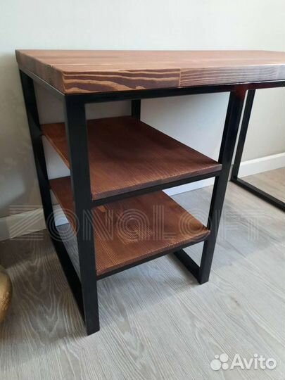 Письменный стол