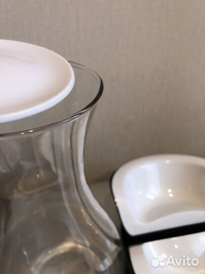 Графин для напитков с подставкой