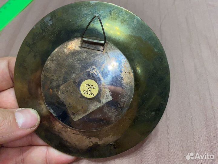 Настенная тарелка