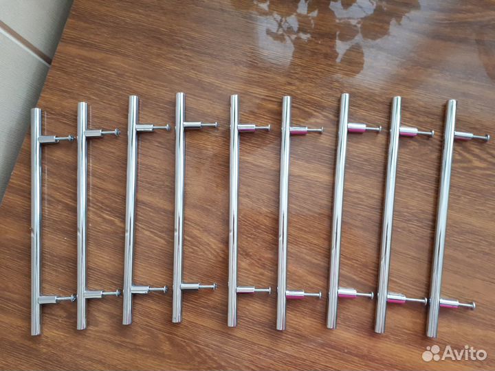 Ручка - рейлинг мебельная