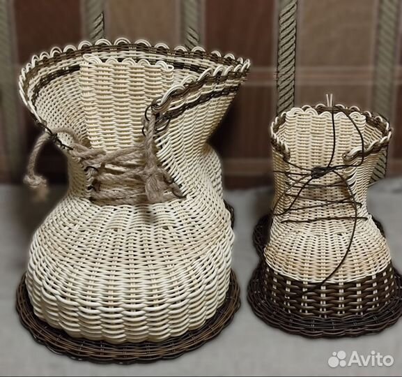 Кашпо из ротанга башмак