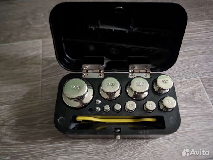 Набор гирь для весов