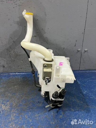 Бачок омывателя Subaru Outback BR/B14