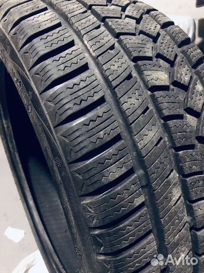 Ovation Ovation 4 235/35 R18 95H