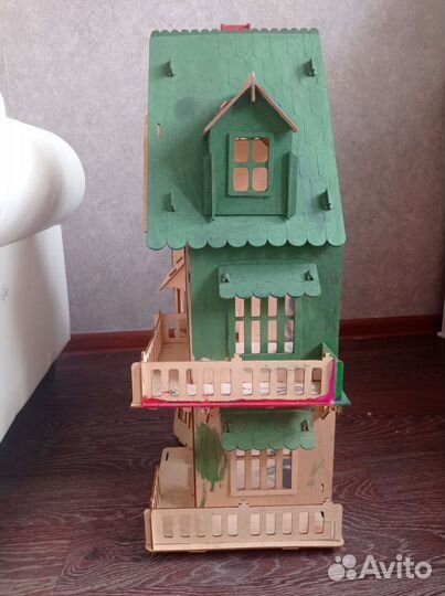 Домик кукольный