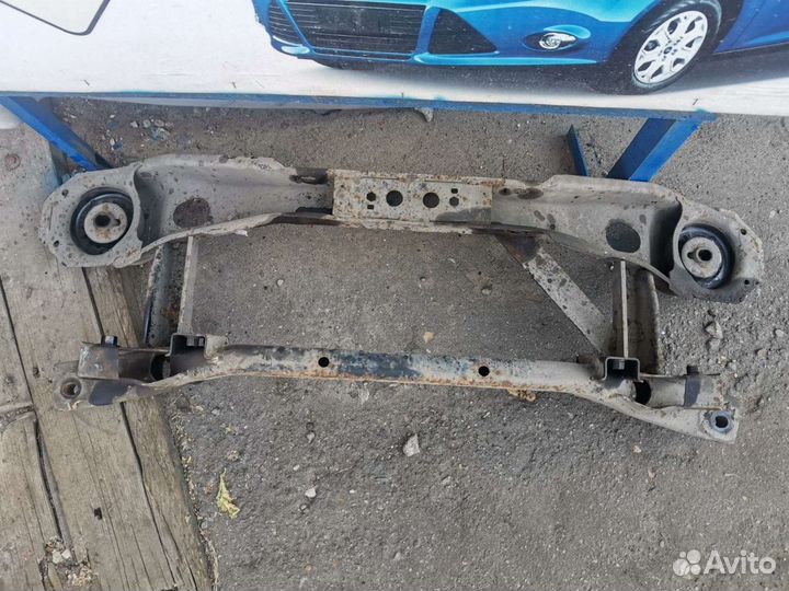 Подрамник задний Ford Focus 2