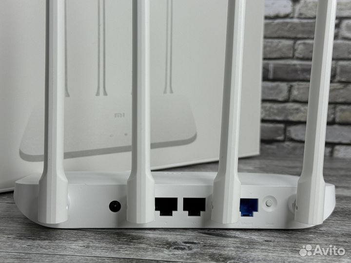 Роутер Xiaomi Mi 4A гигабитный двухдиапазонный