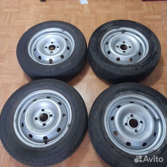 R14 Nexen SR-Block 185/65, PCD 4x100 DIA 14
