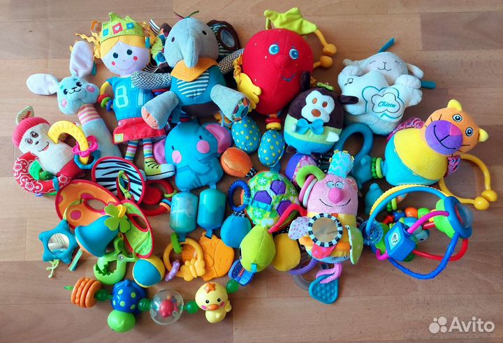 Развивающие игрушки пакетом