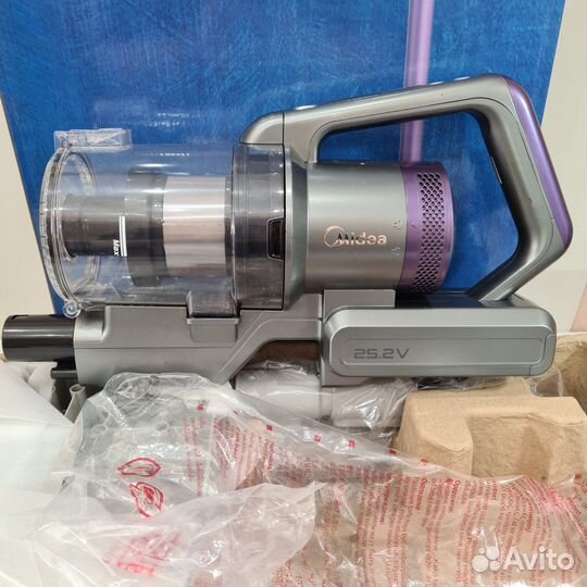 Пылесос Midea VSS2180-S