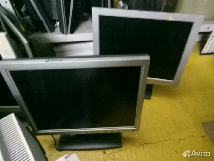 Монитор 15