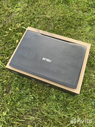 Игровой ноутбук Asus Rog i7 7700HQ 16Gb Gtx1060
