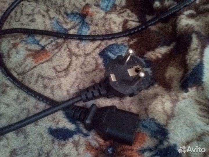 Кабель питания для компьютера