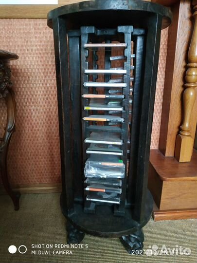 Подставка полка для дисков. Дерево