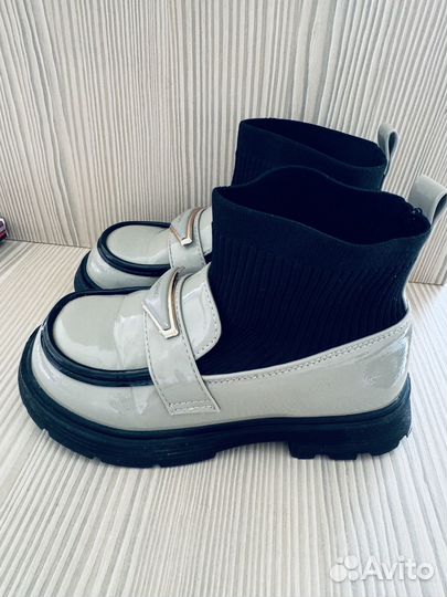 Продам ботинки для девочки