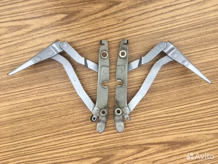 Петли двери багажника Audi A4 B6 2000-2004г