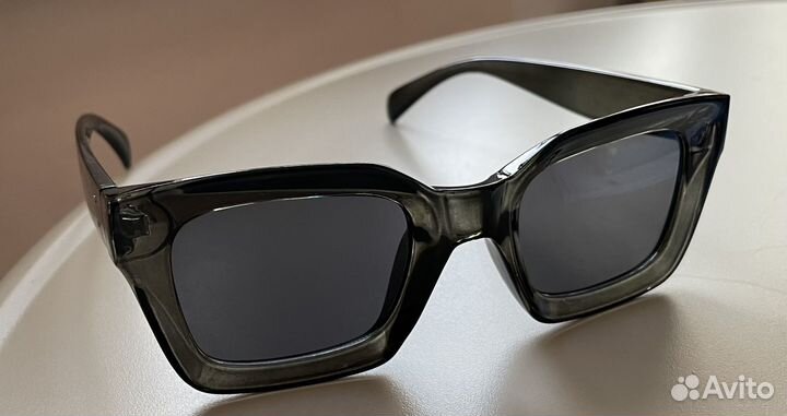 Солнцезащитные очки