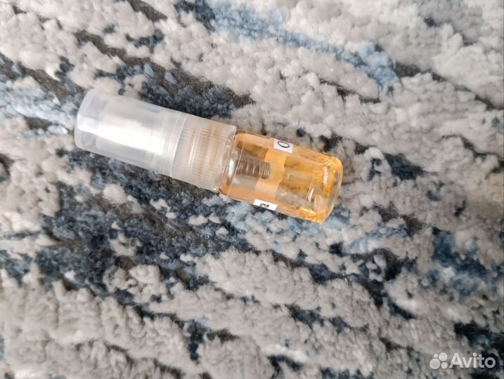 Флакончики с духами