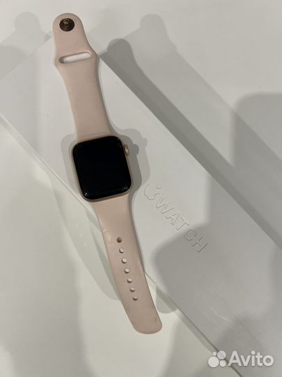Apple watch 4, 40mm, розовые оригинал б/у