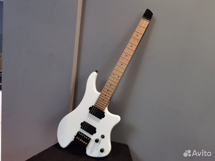 Электрогитара Caraya Hl-1A-Wh