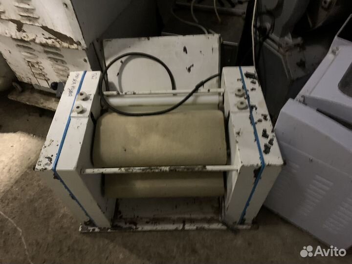 Тестозакаточная машина livnica kikinda MUT-400