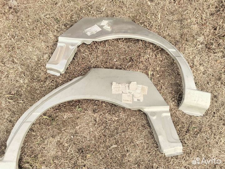 Ремкомплект задних арок Ниссан Санни