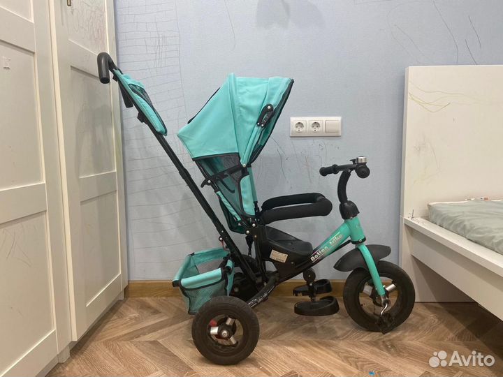 Детский велосипед с ручкой