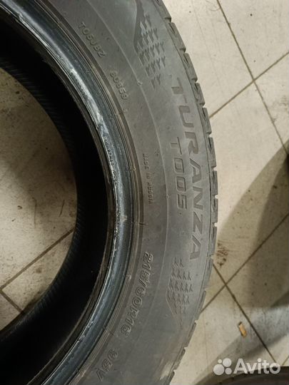 Bridgestone Turanza T005 215/60 R16 95