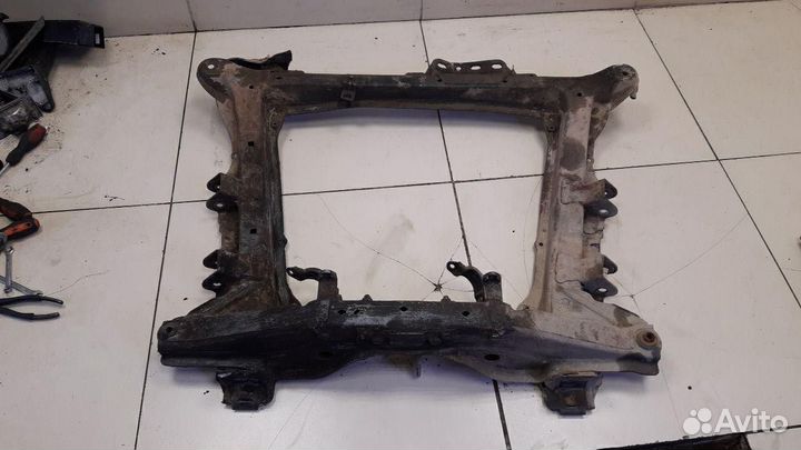 Балка подмоторная Renault Clio