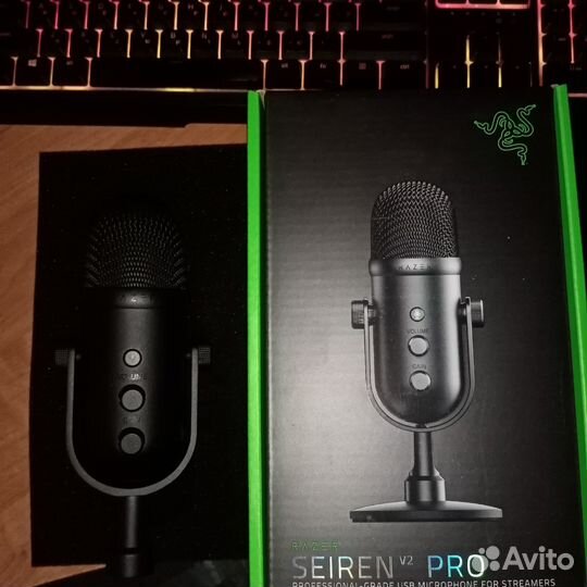 Razer seiren V2 PRO профессиональный микрофон