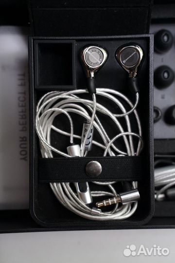 Беспроводные наушники Beyerdynamic Xelento Wireles