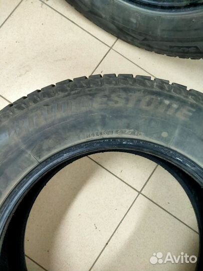 Bridgestone Blizzak Spike-02 235/65 R17 108