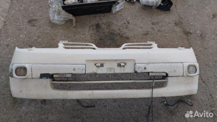 Бампер Toyota Prius NHW10 1nzfxe 1998