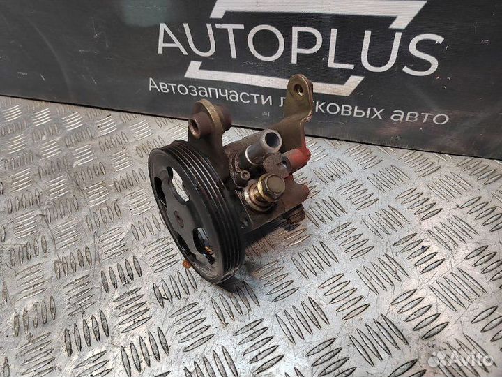 Насос гур Mazda Premacy 2.0 FS 2002