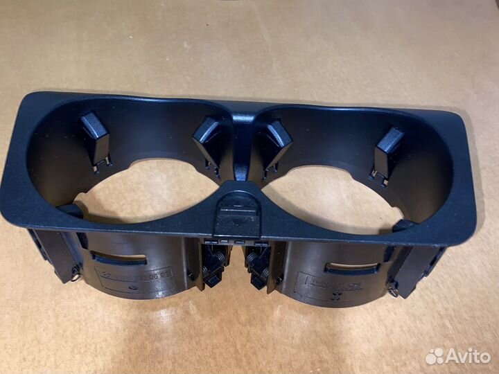 Подстаканник Мерседес А2056800691